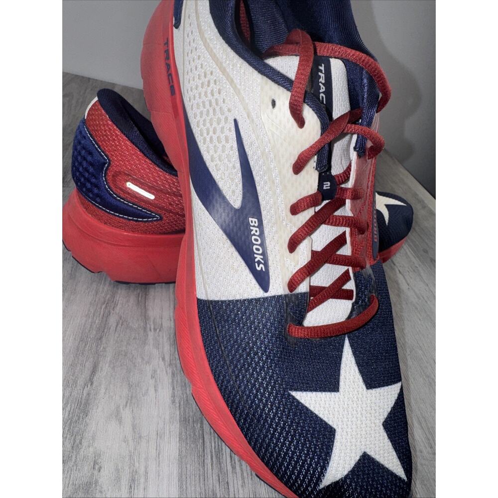 Brooks Men’s Trace Red White & Blue Running Shoes Size 14